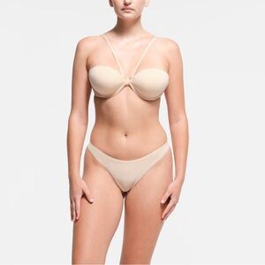 SKIMS Multi Way Underwire Bra 34DDDD Sand